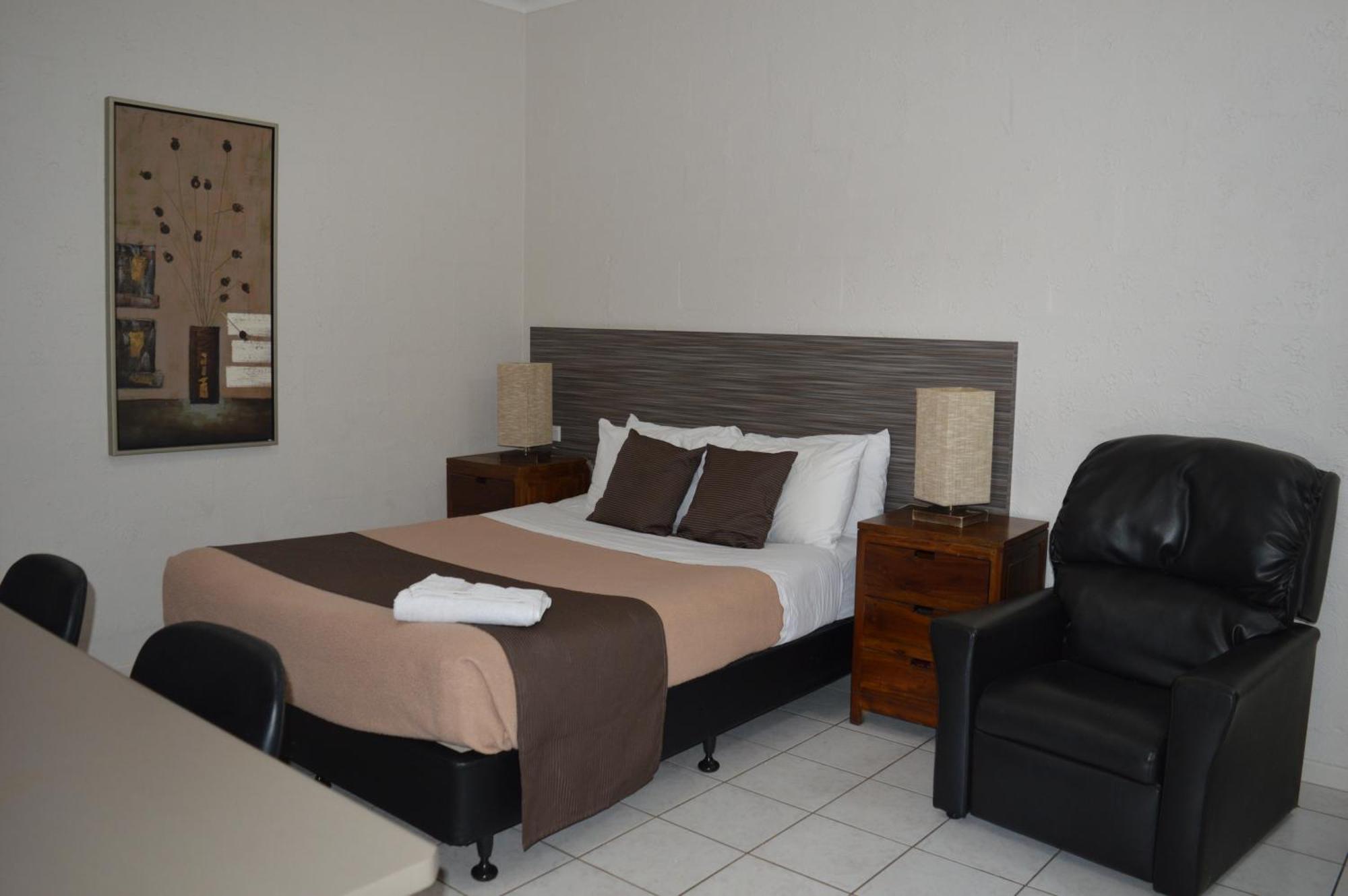 Mid City Motor Inn Gladstone Bilik gambar